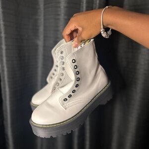 DR. MARTENS Pascal white